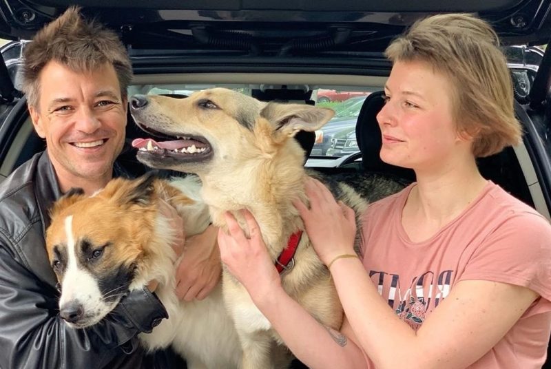 «Актёр — это диагноз»: как смерть отца и поэта-убийцы повлияли на Кирилла Гребенщикова, и почему он прячет семью от публики