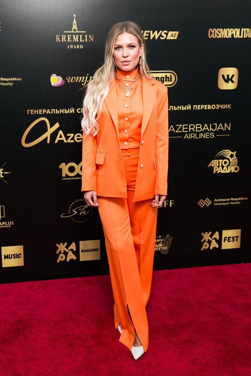 «Тормозит глаз и дыра в щеке»: Рита Дакота расплачивается за бьюти-ошибку и хочет вернуть время назад