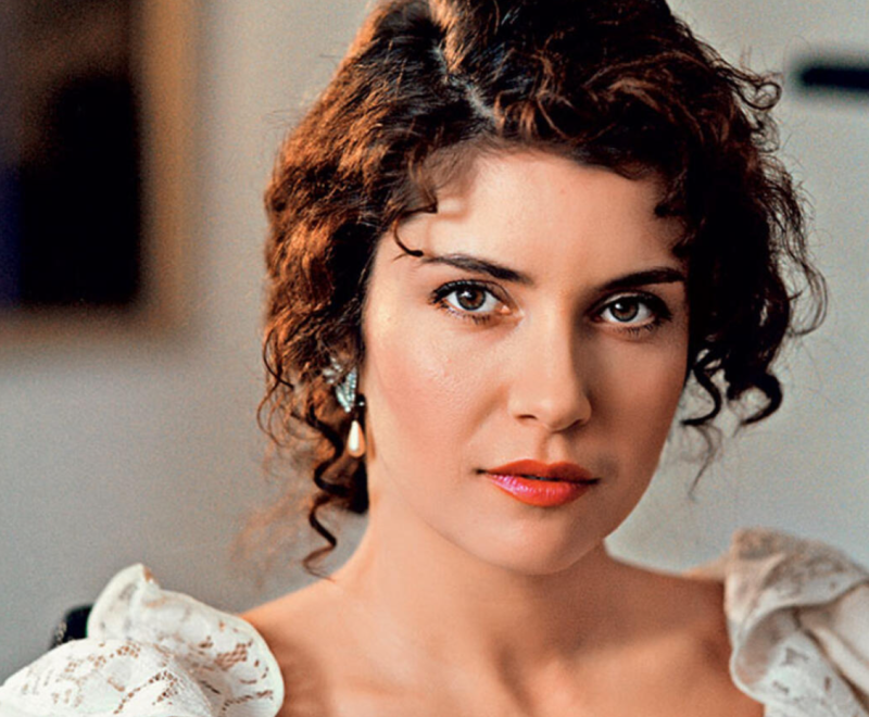 «Ей не хотелось жить»: звезда 90-х Вера Сотникова так и не простила себе упущенное счастье