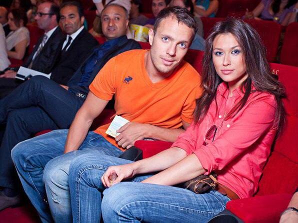 «Мы давно живем отдельно»: почему звезда Первого канала Тимур Соловьев скрывал развод с матерью своей 4-летней дочери