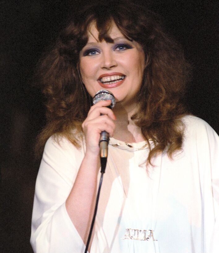 Постыдные тайны Пугачевой: аборты, браки по расчету, ложь о происхождении и возрасте