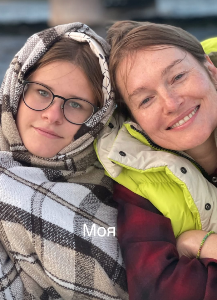 «Природа отдохнула»?: как выглядит 20-летняя дочь Виктории Толстогановой и Андрея Кузичева, и почему она «папина копия»