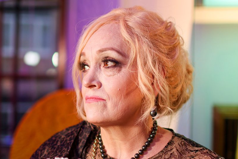 «Потеряет все»? : Как "агрессивная реклама" 40-летнего сына Кадышевой может обернуться крахом для ее 12-миллионных концертов