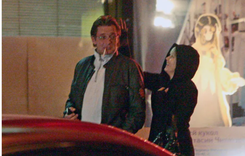 «Врагов я обычно убиваю»: как алкоголь и женщины погубили карьеру 60-летнего Домогарова, но