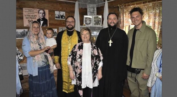 «Он кудрявый мордвин, а не из «Гнесинки»»: как баянист Александр Бардин скрывал своё прошлое и обрёл счастье с женой Натальей и четырьмя детьми