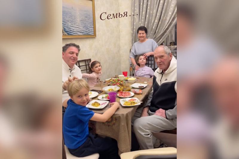 «Повезло встретить достойную женщину»: почему 85-летний Виторган и 62-летняя Млодик стали изгоями в Сети?