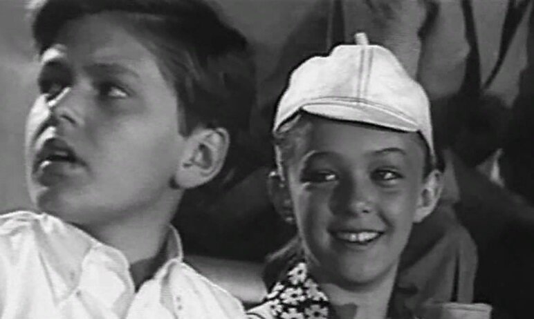 «Чайник в него швырнула» : что стало с красавицей Вероникой Изотовой, которая дважды выходила замуж за одного и того же мужчину