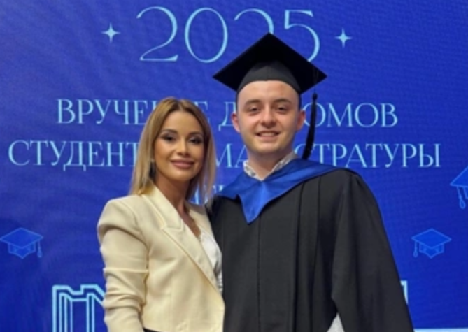 «Он уже работает, а не я его пристроила!»: почему 46-летняя Ольга Орлова оправдывается за 24-летнего сына?