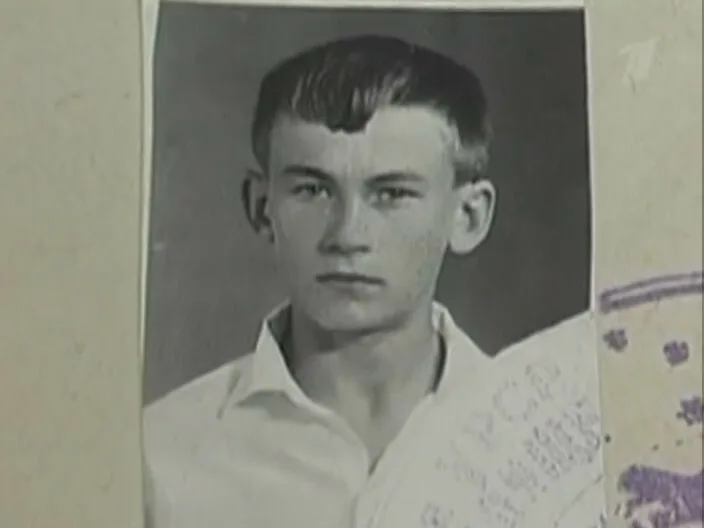 «Ей не нужны были эти часы!»: как 310-тысячный подарок стал причиной скандалов Серова с бывшей женой и внебрачными детьми