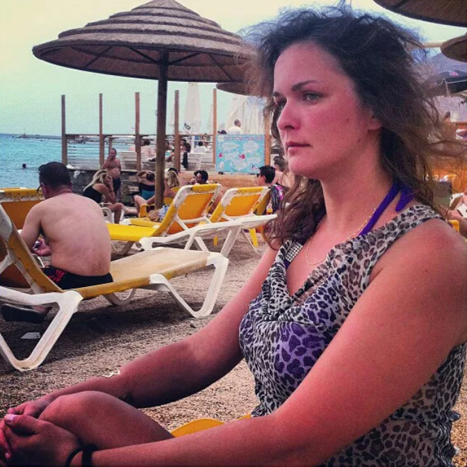 «Он не справился бы с материнством»: как трагически оборвалась жизнь первой жены Кирилла Сафонова, и чем живёт дочь актера в США