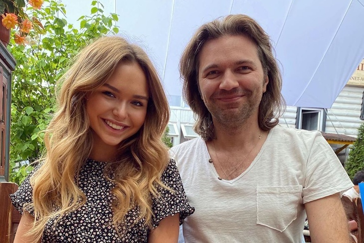 «Все по блату!»: как живут наследники звёзд, которым достался не только трамплин, но и «тяжёлая гиря»