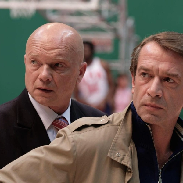 «Обезьяна, но женщины его любят»: как артист Смоляков из-за газетной строчки не стал врачом и 20 лет ждал счастья