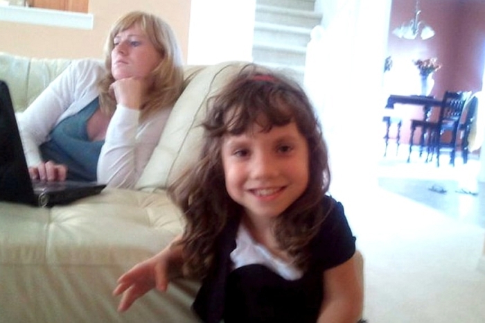 Удочерили ребёнка, а она оказалась взрослой женщиной: невероятная история