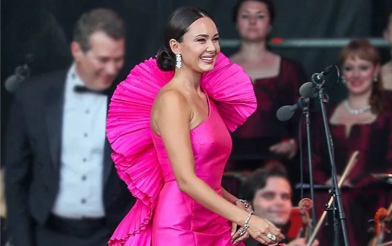 «Он — замечательный человек»: как оперная дива Аида Гарифуллина, 37 лет, вышла замуж за Алексея Воробьёва