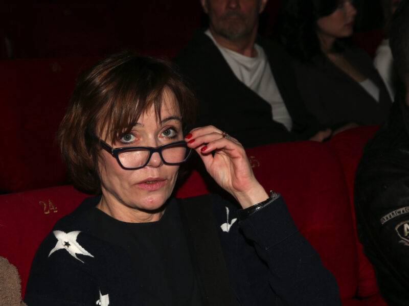 «Он не отпустил меня из-за штампа»: как сейчас живет 54-летняя Екатерина Семенова и почему жалеет об упущенной любви