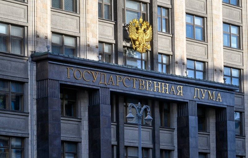 «По кочану!»: как депутаты отреагировали на обвинения в том, что их дети живут за границей