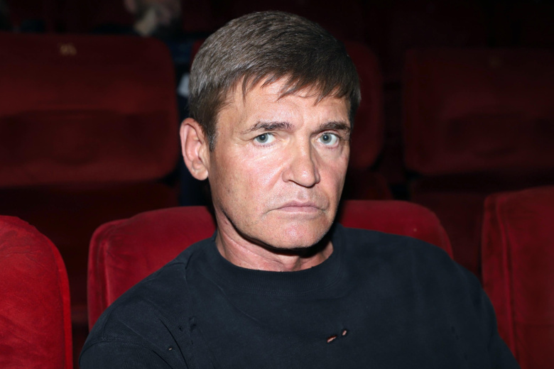 «Изменяла даже с крестником»: что случилось с 59-летним Игорем Лифановым, обвинившим молодую жену в предательстве