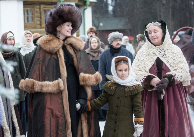 «Я была неуклюжим ребёнком»: как наследница банкира стала актрисой и родила троих детей гендиректору Первого канала