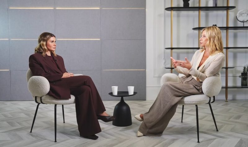 «Я не собиралась замуж»: как 25-летняя Юлия Высоцкая покорила 61-летнего Андрея Кончаловского и прожила с ним 30 лет?