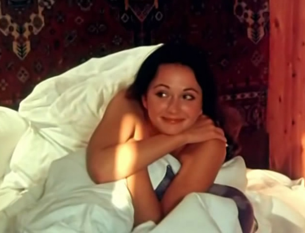 Кеште басқа біреудің әйелін сипау (порно) Достар менің әйелімнің кискасына кірді