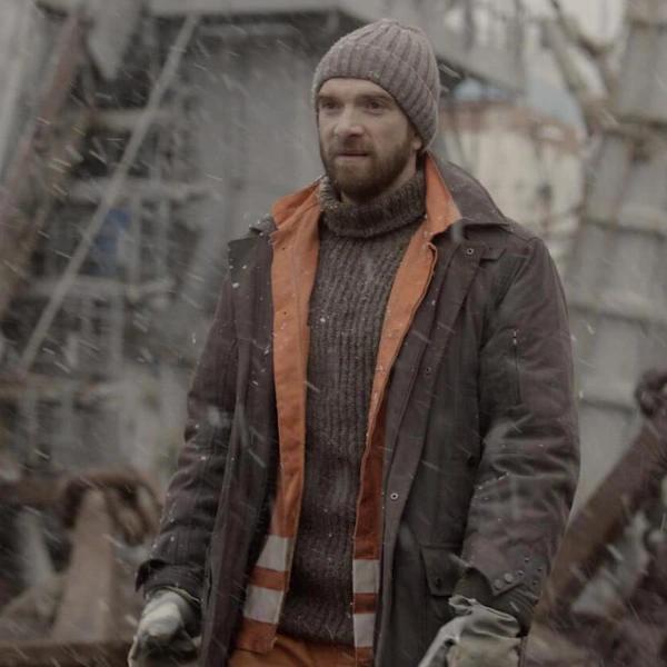 «Я долго не мог позвонить маме»: трагедия, разрыв с МХТ и эмиграция 42-летнего Андрея Бурковского