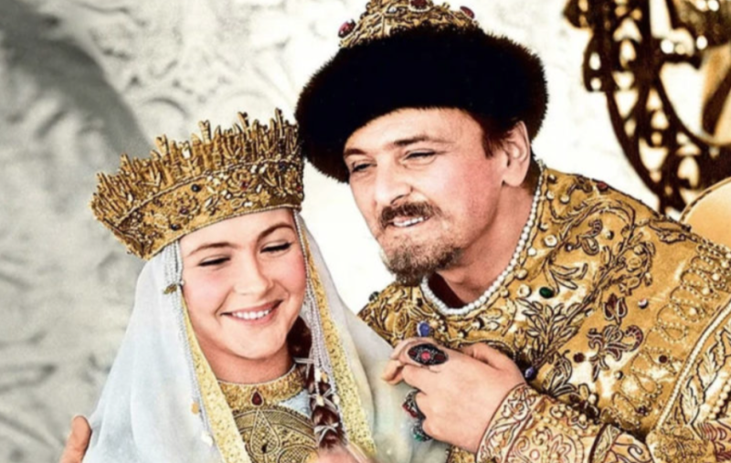 «Беспутная любительница водки!»: как Гайдай кричал на 25-летнюю Нину Маслову, а она «упивалась вусмерть»