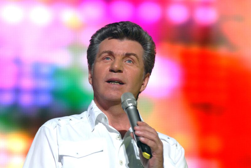 «Голос стал высоким и болезненным»: как "супербаритон" Ярослав Евдокимов сражался с болезнью и забвением