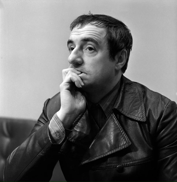 Захаров: «Я вру — значит, я жив». Как мастер обходил цензуру?