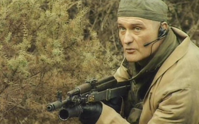 «Я согласился на всё»: почему Александр Балуев пережил тяжелый развод и как сейчас выглядит его единственная дочь