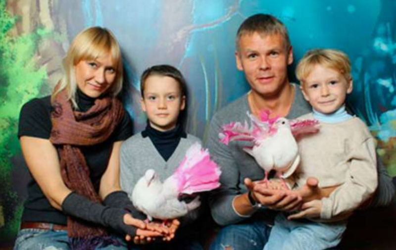 Елена и Илья с сыновьями