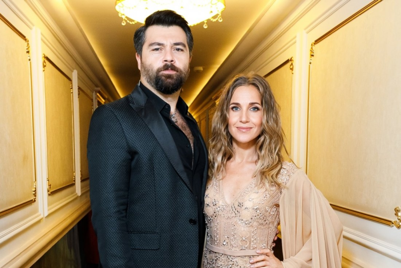 «Она не знала, что я женат»: как 55-летний Газманов добивался любви, а 23-летний Леонтьев нашёл единственную на 53 года