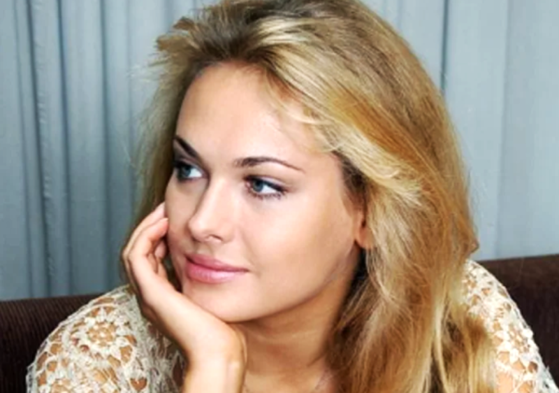 «Ей не нужны дети»: что случилось с 41-летней Анной Горшковой, которая ушла из кино и изменилась до неузнаваемости