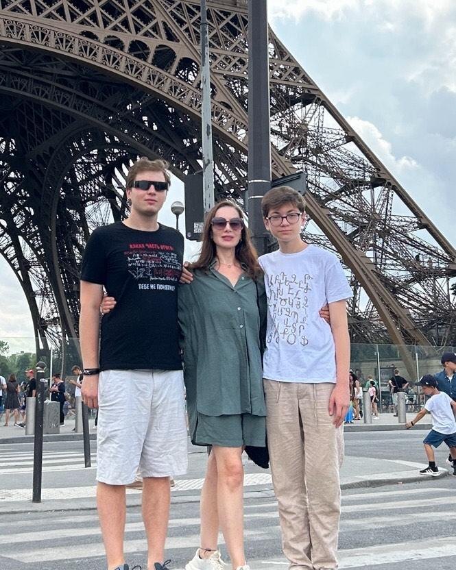 «Или я, или он!»: как дочь Сергея Юрского пережила похищение сына и два развода, прежде чем обрести счастье