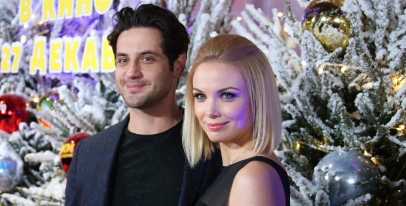 «Мир теперь крутится вокруг других вещей»: почему спустя 5 лет брака Марк Богатырев подал на развод с 39-летней Татьяной Арнтгольц?