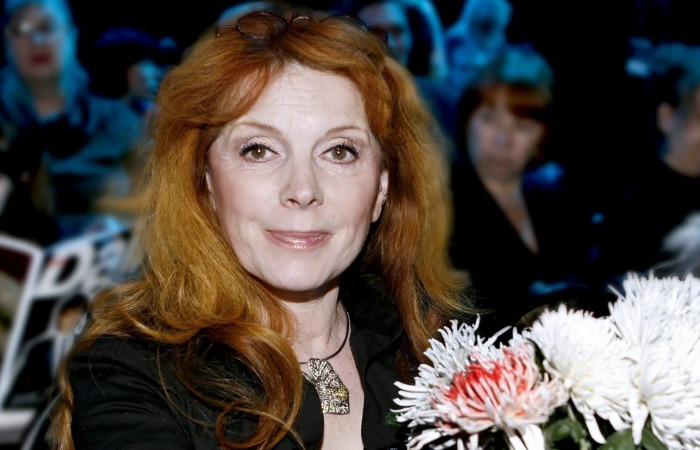 «Он умер из-за тебя!»: как потеря мужа, онкология и страшные слова дочери надломили Клару Новикову