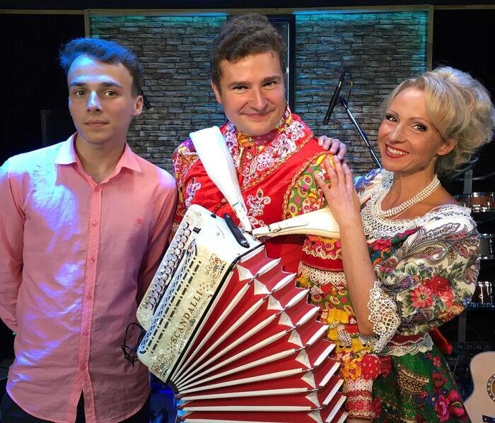 «Не терплю предательства»: как развод после 20 лет брака разделил Валерия Сёмина и Елену Василёк, и почему сын отвернулся от отца?