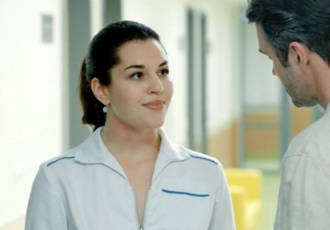 «Я для неё была никем»: как дочь Татьяны Догилевой в 13 лет похудела до 40 кг и отказалась от звёздной фамилии