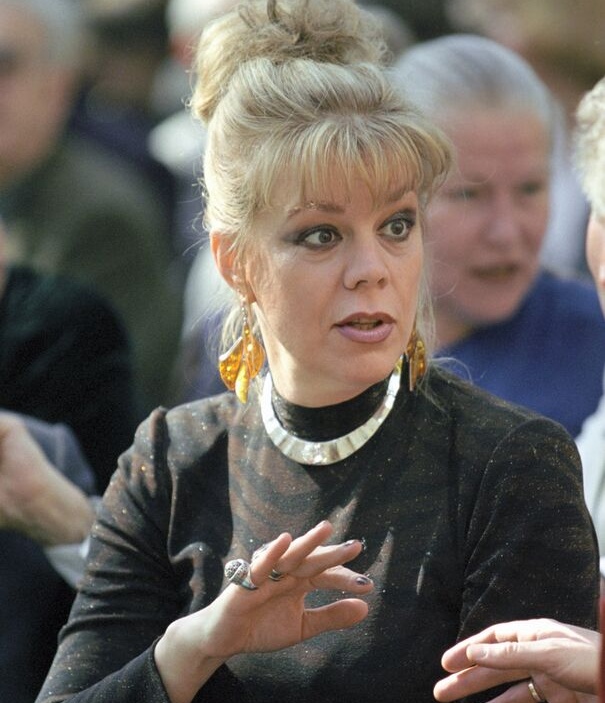 Её брак хотели разрушить: тайна Казарновской, о которой молчат