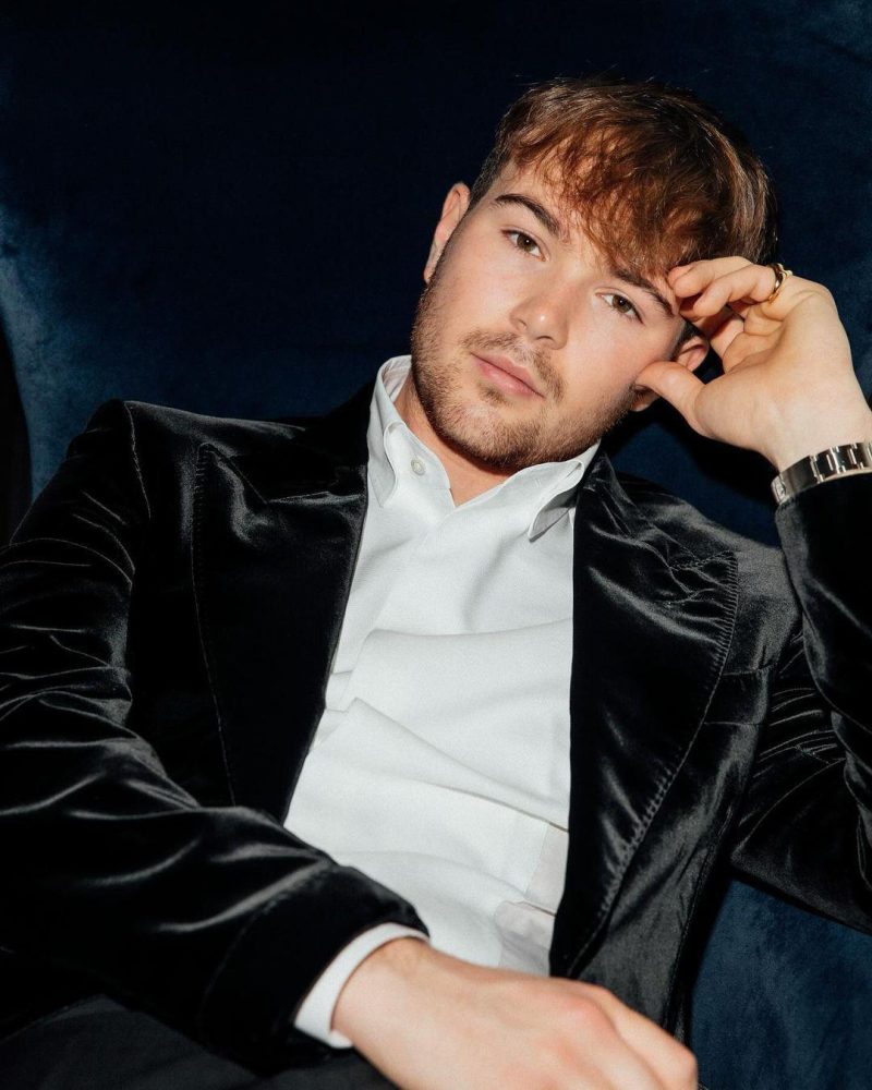 «Идеальные гены и безупречный стиль»: Tatler назвал топ-100 холостяков — от 19-летнего сына Клаудии Шиффер до брата Тома Холланда