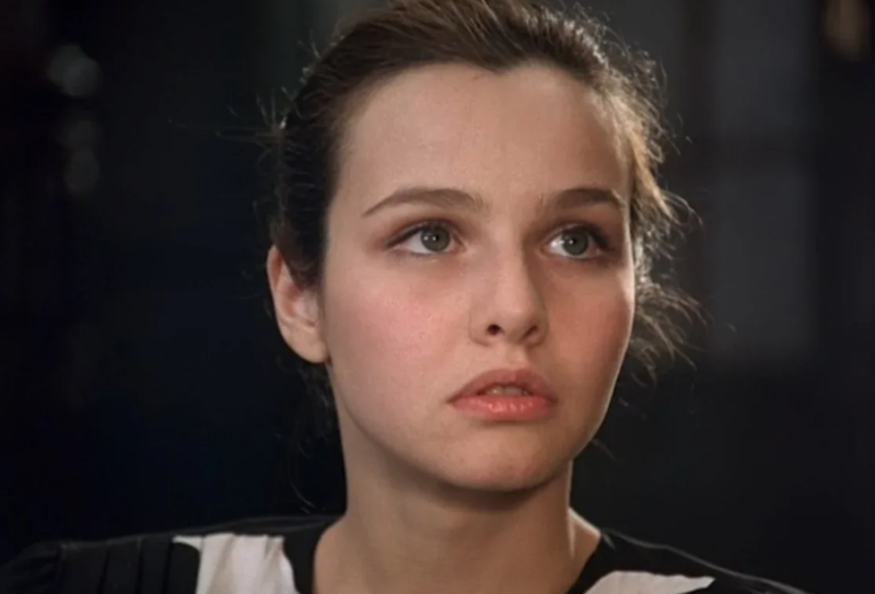 «Алиса Селезнева» из будущего: почему эти звезды бросили кино, когда были на пике славы?