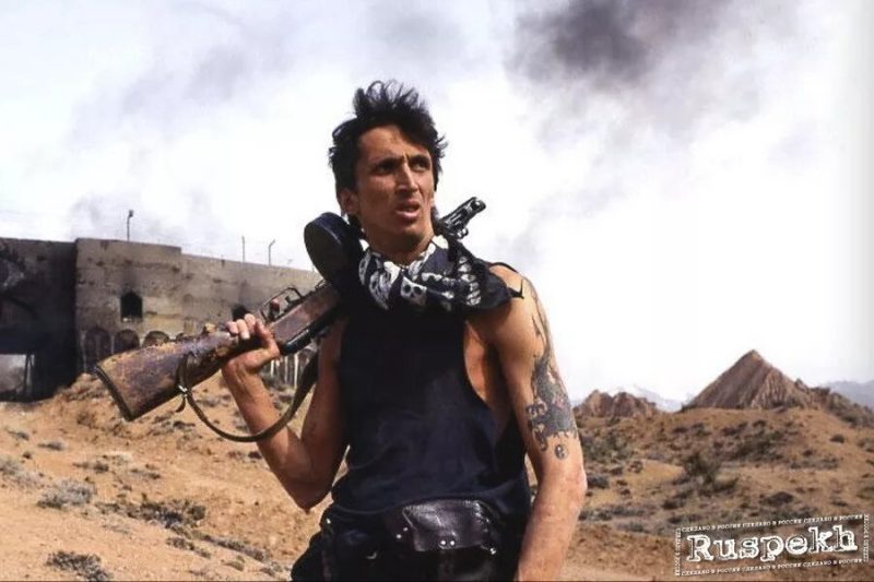 «Он сам не стремился быть полноценным отцом» : почему сын Виктора Цоя 30 лет избегал фамилии легендарного отца и как сейчас выглядит его дочь