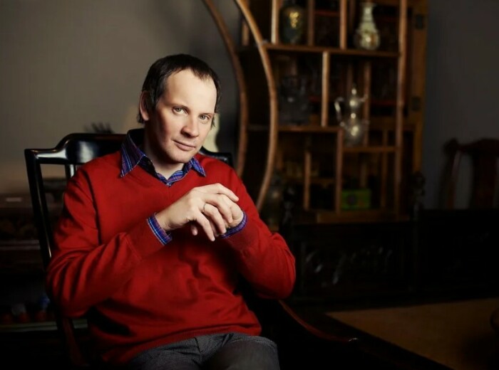 Три брака рухнули, а четвёртый подарил четверых детей: Кто вернул любовь Даниилу Спиваковскому?