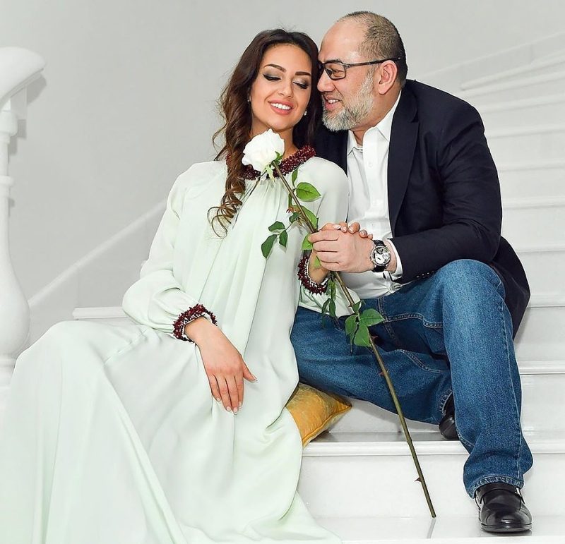 «Она была опозорена»: почему король Малайзии отказался от 35-летней Оксаны Воеводиной и их сына?