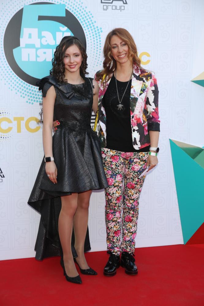 «Позорище полное!»: как звезда «Ворониных» Мария Ильюхина в 22 года пережила предательства и стала мамой