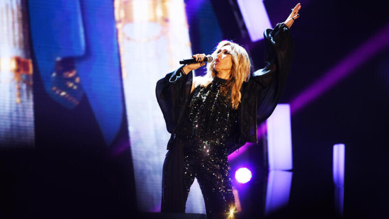 «У меня нет долгов!»: Анжелика Агурбаш задолжала почти 7,5 миллиона рублей, а Жанна Эппле прячется от подруги с долгом в $150 000