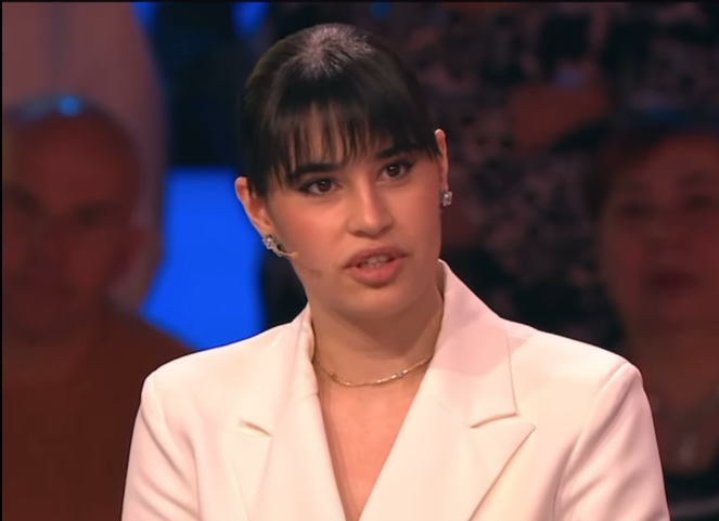 «Я просто оцепенела»: как Малахов подставил 22-летнюю Диану Анкудинову в эфире и почему она не ушла со съёмок