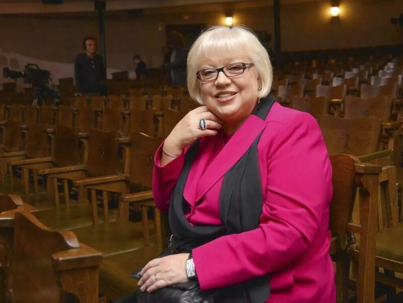 «Мне порой так страшно»: одиночество 74-летней Светланы Крючковой и трагедии её трёх браков