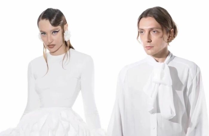 «Он изменил ей с молодой»: эти 11 звёздных мужчин отказались от холостяцкой жизни в 2025 году