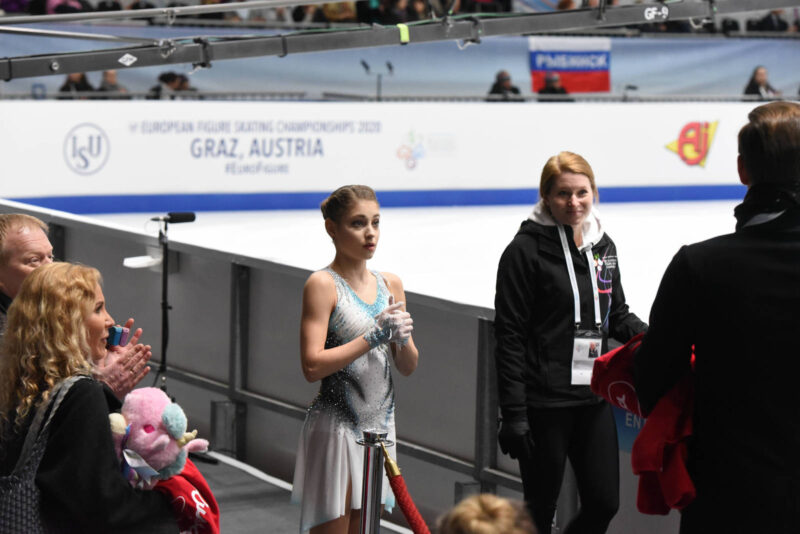 «Она её не любит!»: почему Медведева после 11 лет ушла от Тутберидзе, а теперь выходит замуж