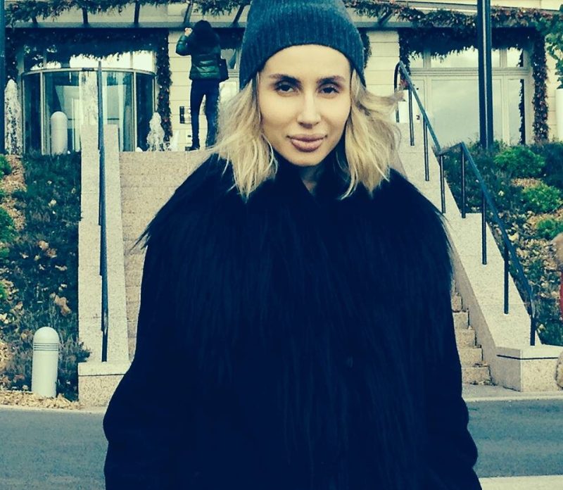 «Я еще и без шапки гуляю!»: почему сбежавшие звезды жалуются на отсутствие денег и забвение в чужой стране